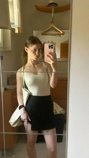 Nazlı - Üsküdar Escort